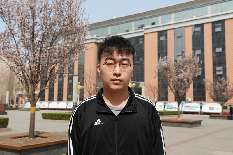 澳门金年会app下载官网教师讲人生“两课”｜危机也是契机 生活就是功课